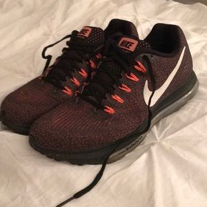 Women’s size 9 Nikes